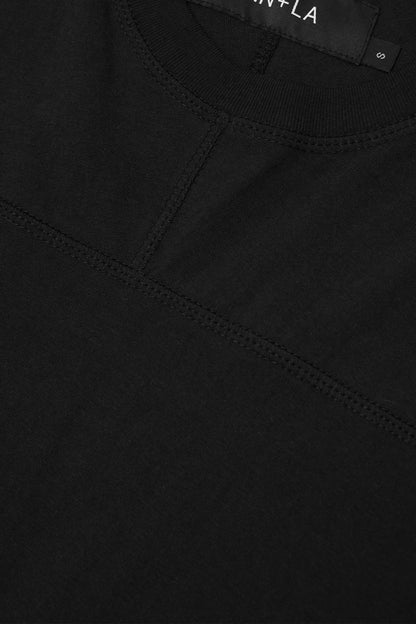 STRIDE TEE IN CAVIAR