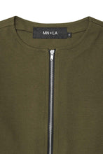 ZIP SCOOP NECK IN OLIVE