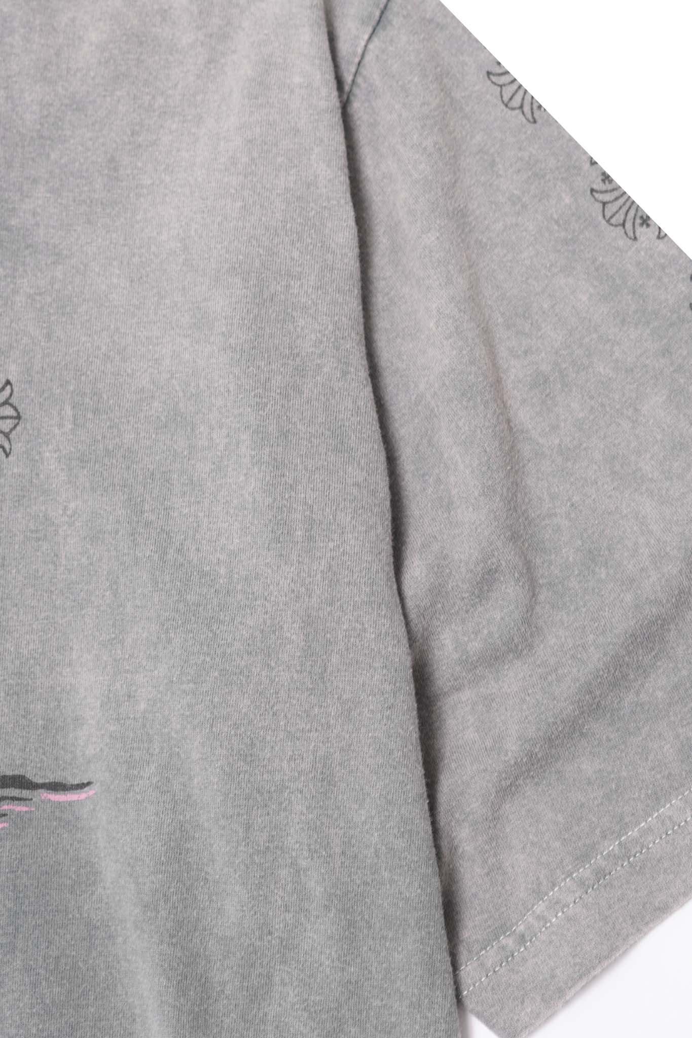 "MONARCH CROSS" TEE IN CEMENT
