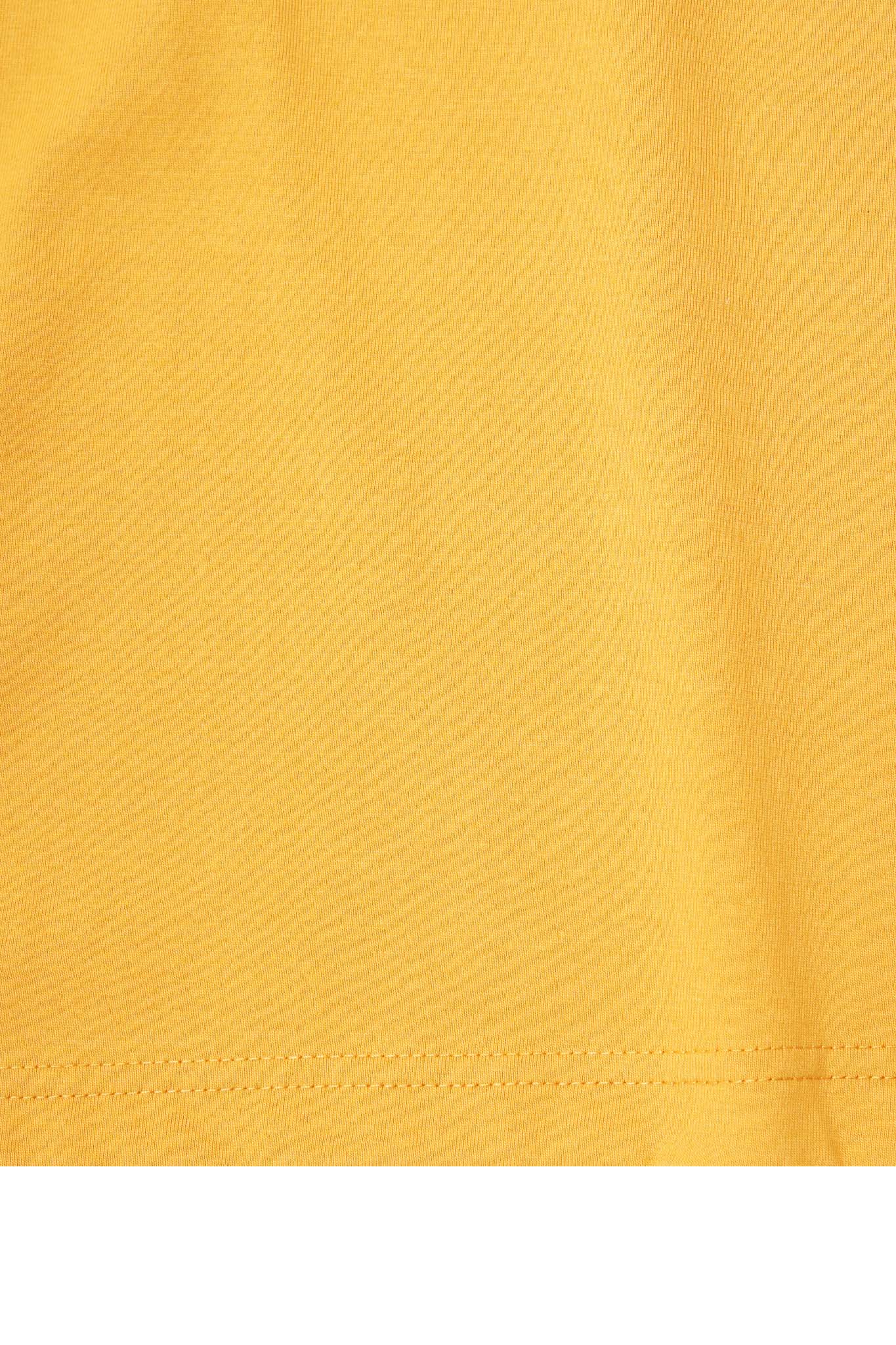 “RED LIGHT” TEE IN MUSTARD