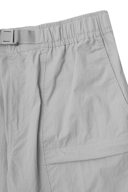 "OUTDOOR EXPLORATION" CRUISE SHORTS IN TAUPE