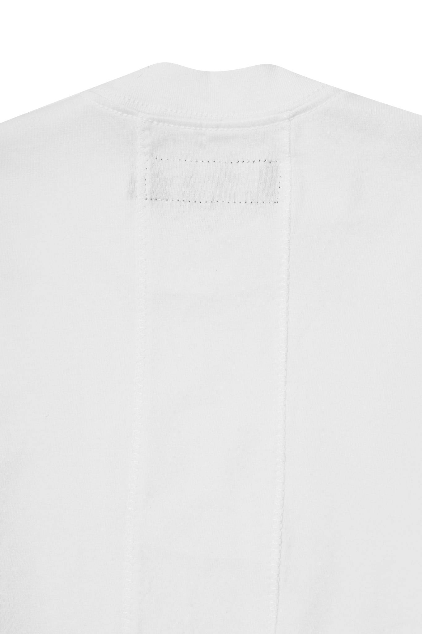MOCK NECK TEE V4 IN WHITE