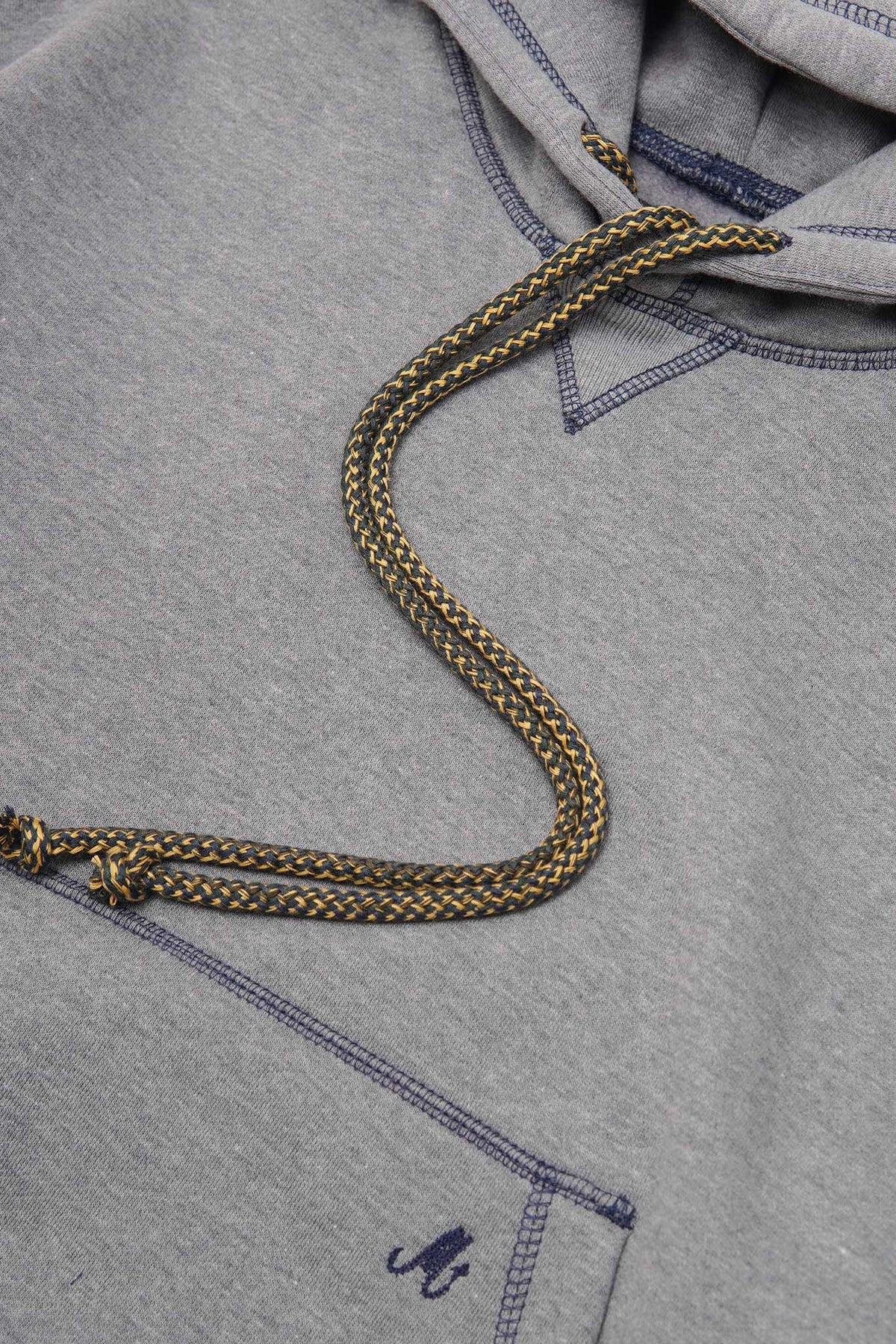 M+ EXO™ HOODIE IN HEATHER GREY/NAVY