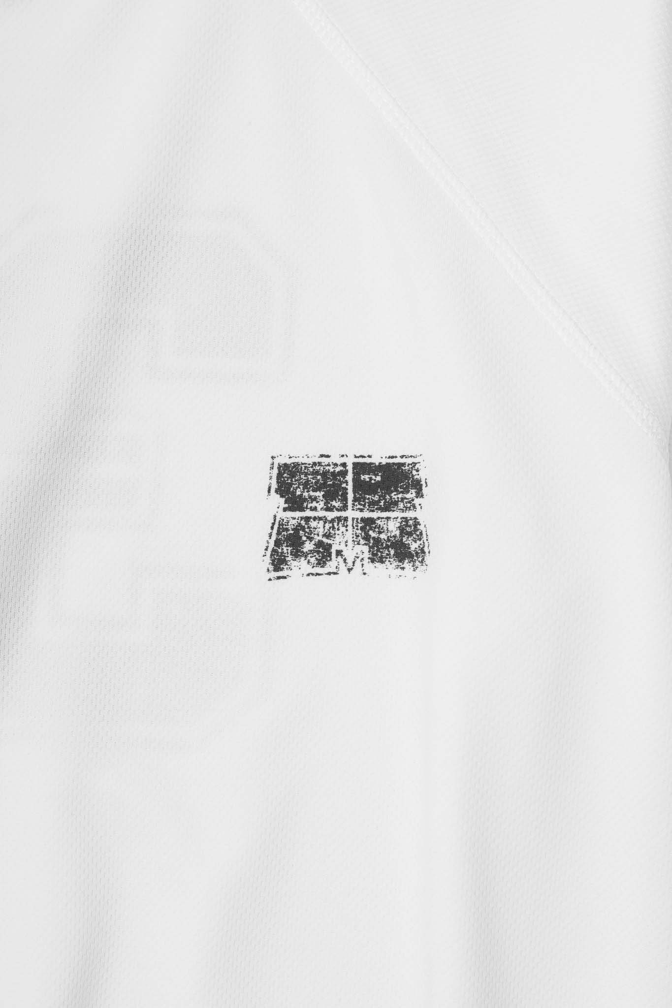 "33" TEE IN WHITE/CHARCOAL GREY