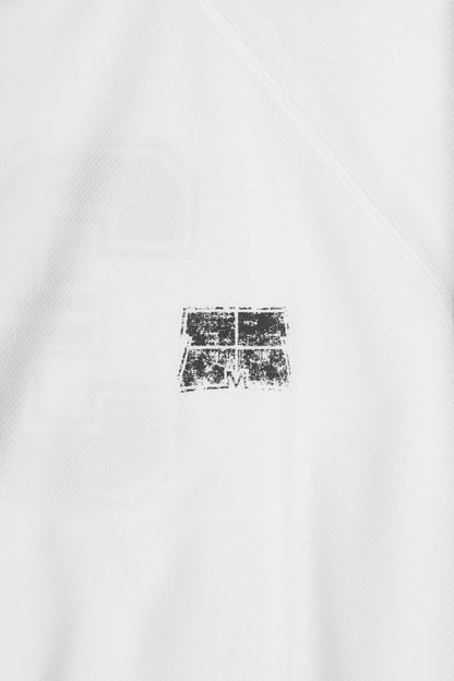 "33" TEE IN WHITE/CHARCOAL GREY
