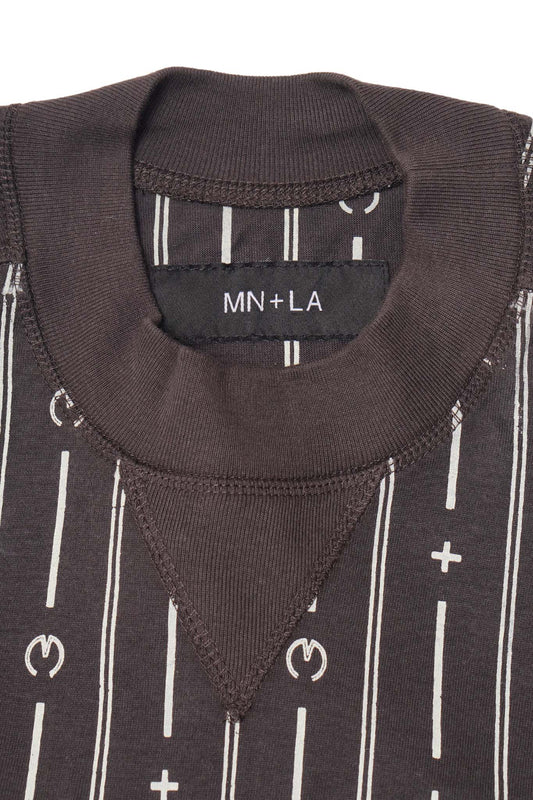 M+ PINSTRIPE SWEATSHIRT IN CHARCOAL GREY