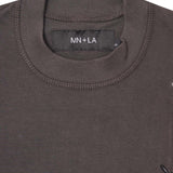 UTILITY LONGSLEEVE TEE IN CHARCOAL GREY
