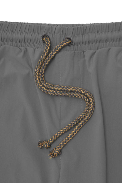 TREK SHORTS IN STONE GREY