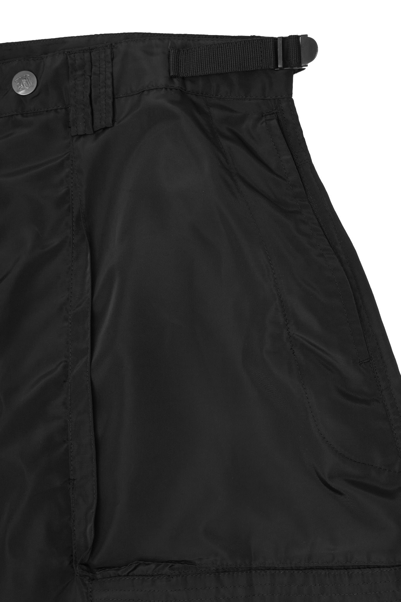 SHINOBI SHORTS IN GRAPHITE