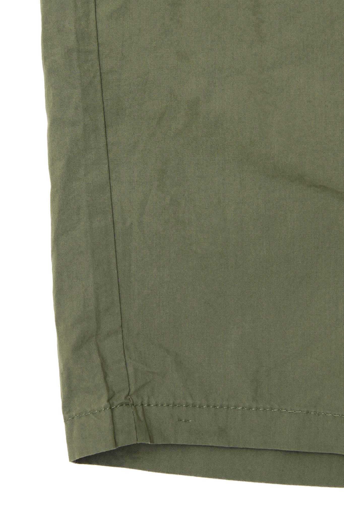 MEADOW SHORTS IN OLIVE