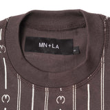 "M+ PINSTRIPE" TEE IN CHARCOAL GREY