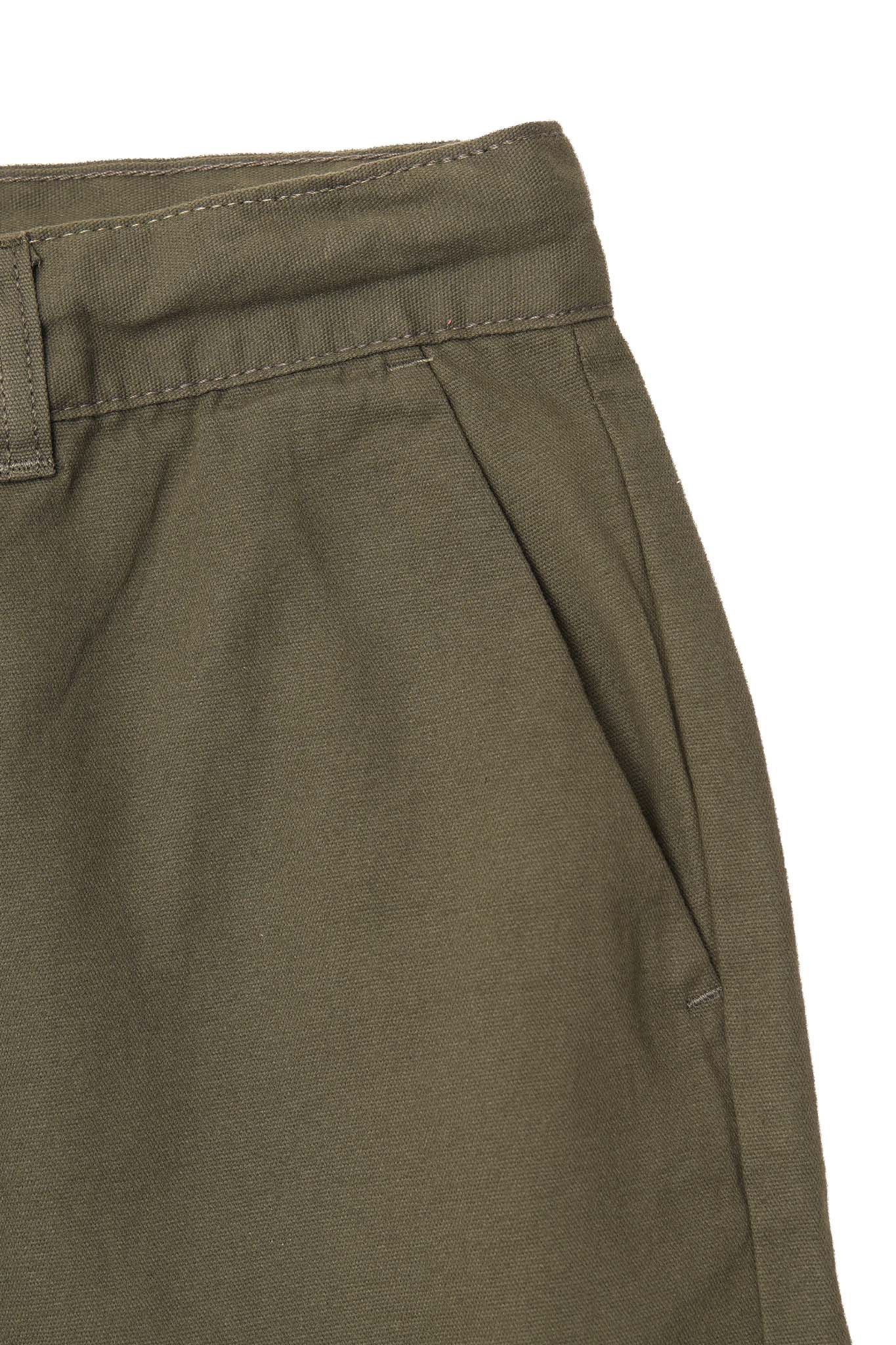 MANDARIN SHORTS IN OLIVE