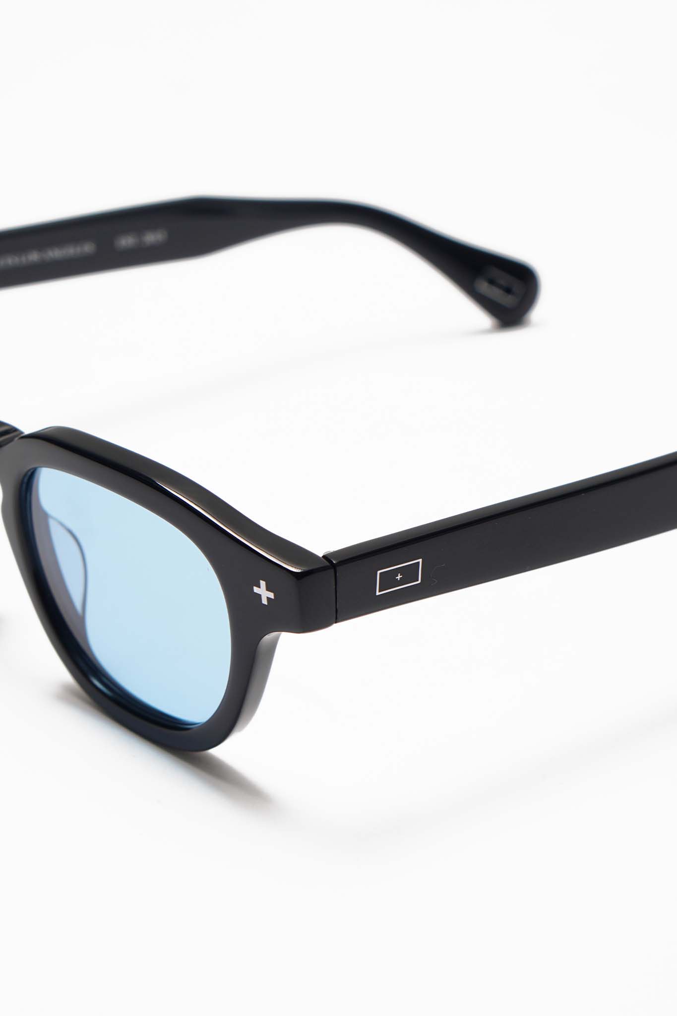 "SURYA UV01 SLIM" PIANO BLACK + AZZURRO BLUE TINTS