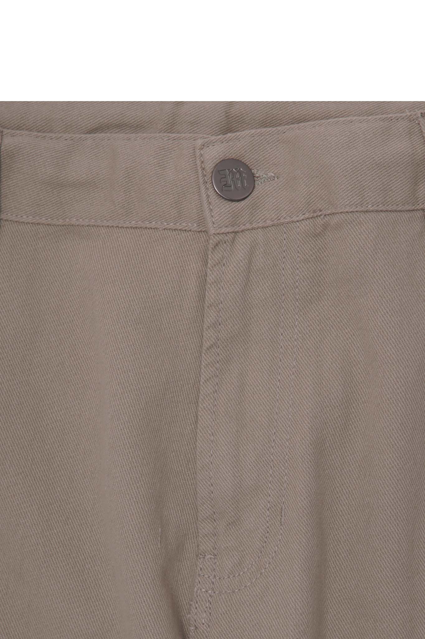 CARPENTER SHORTS IN DESERT