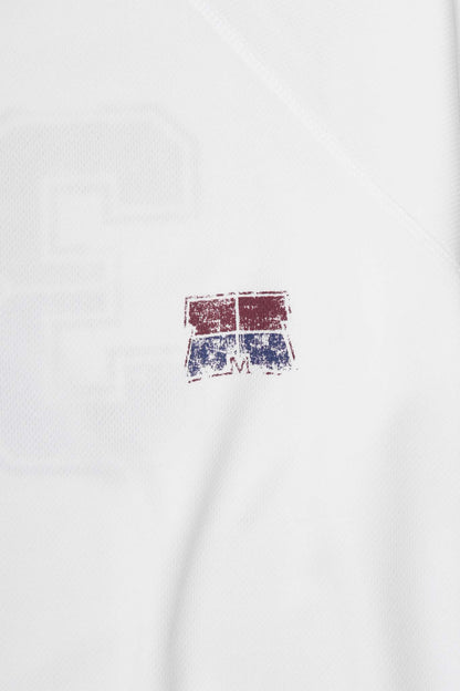"33" TEE IN CARMINE/NAVY