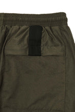 UTILITY SHORTS IN OLIVE