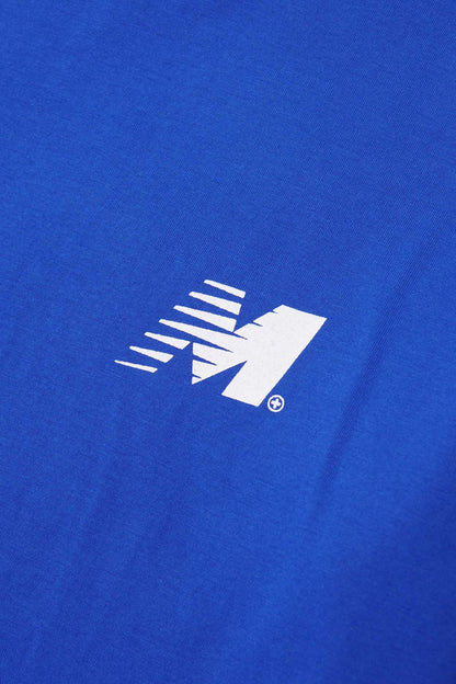 "OUTDOOR EXPLORATION" TEE IN ELECTRIC BLUE