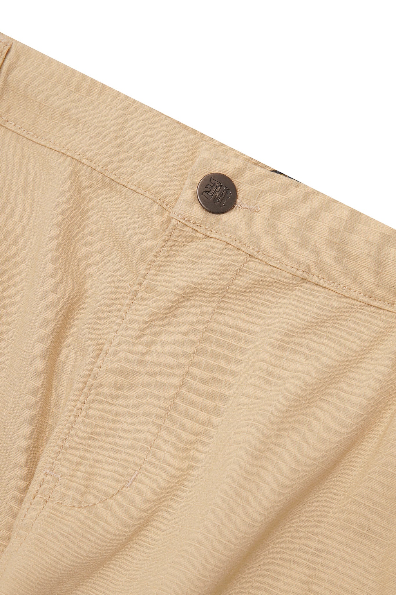 LOADOUT SHORTS IN SAND