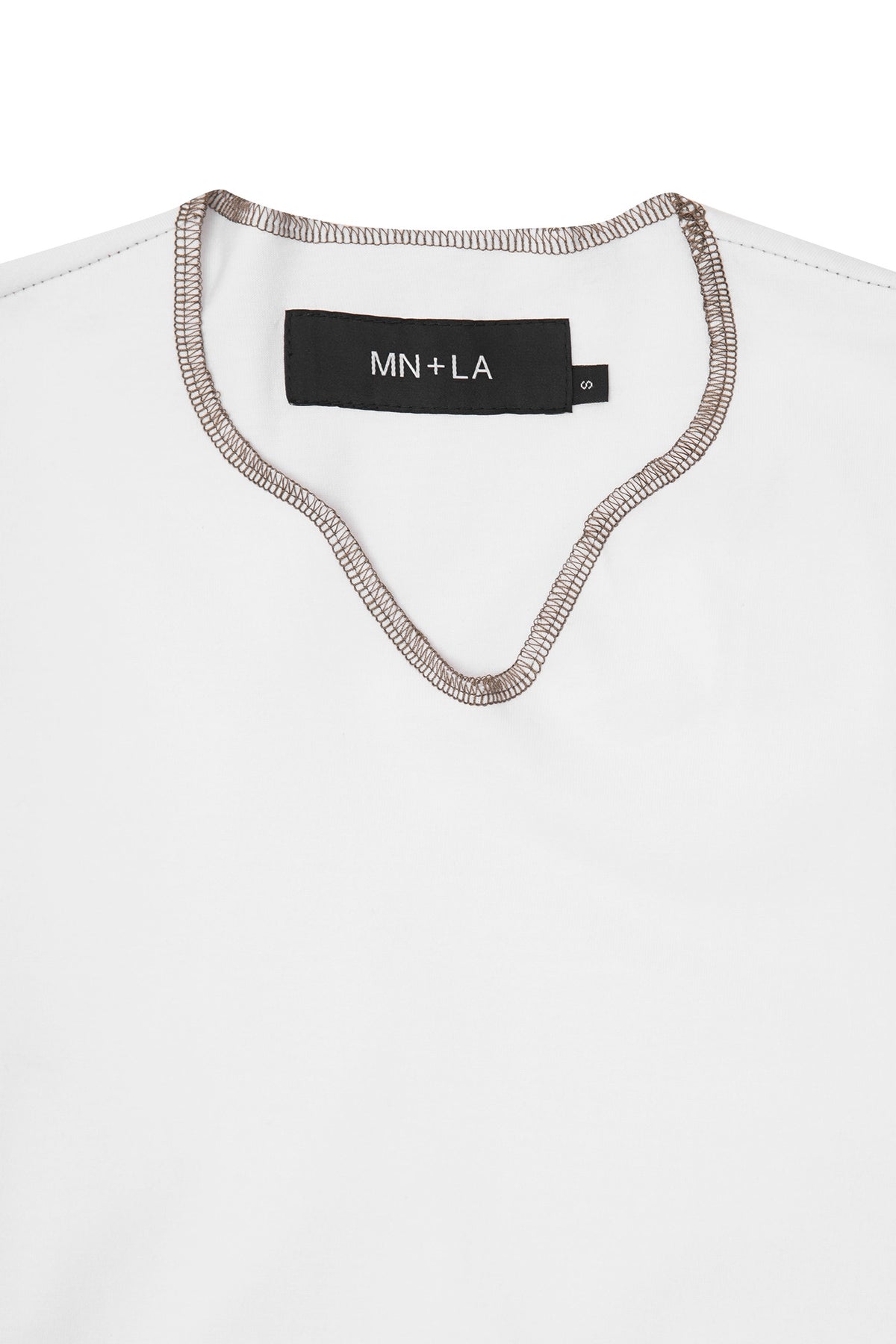 KEY NECK TEE IN WHITE