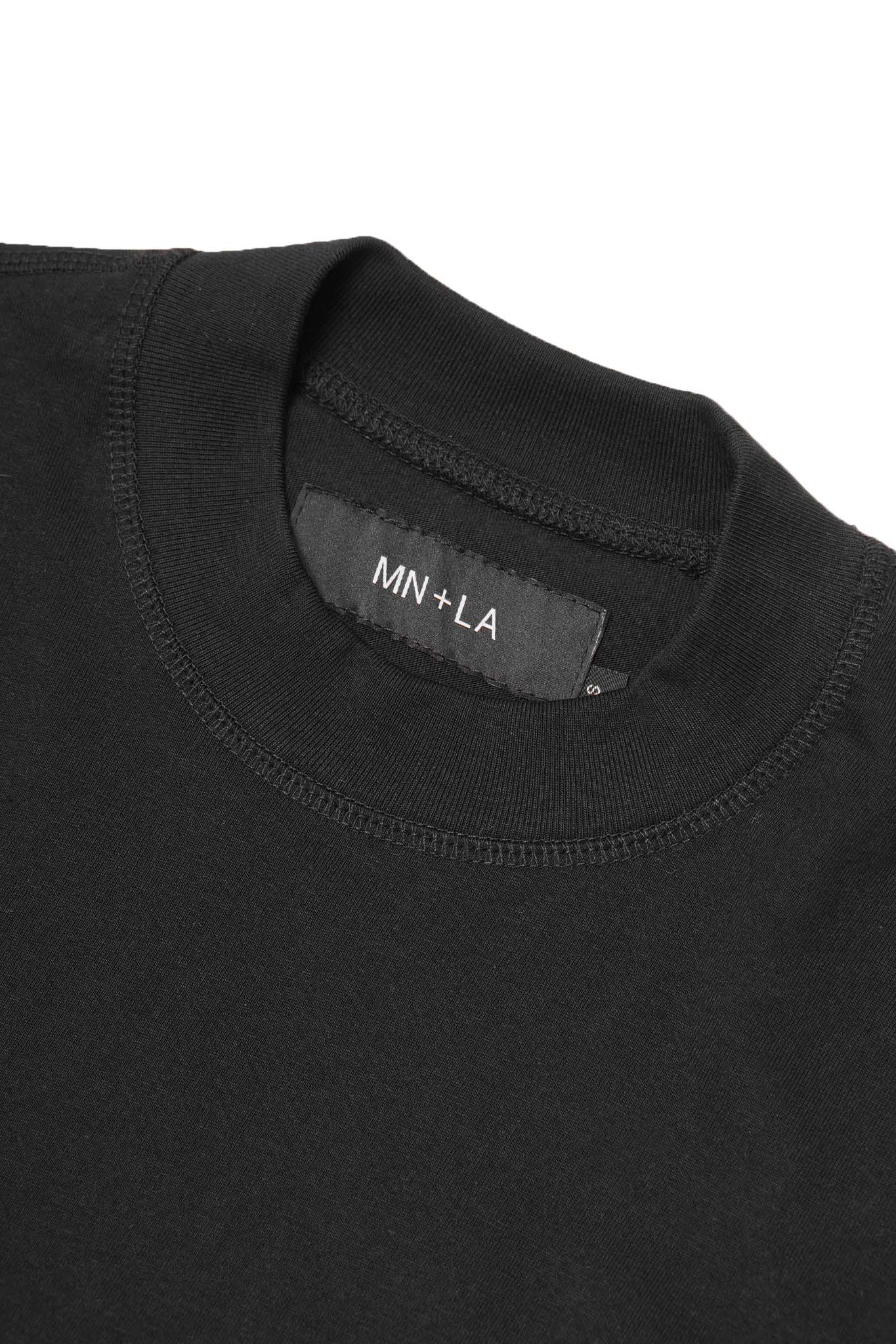 "CROP CIRCLES" MOCK NECK TEE IN CAVIAR/BONE