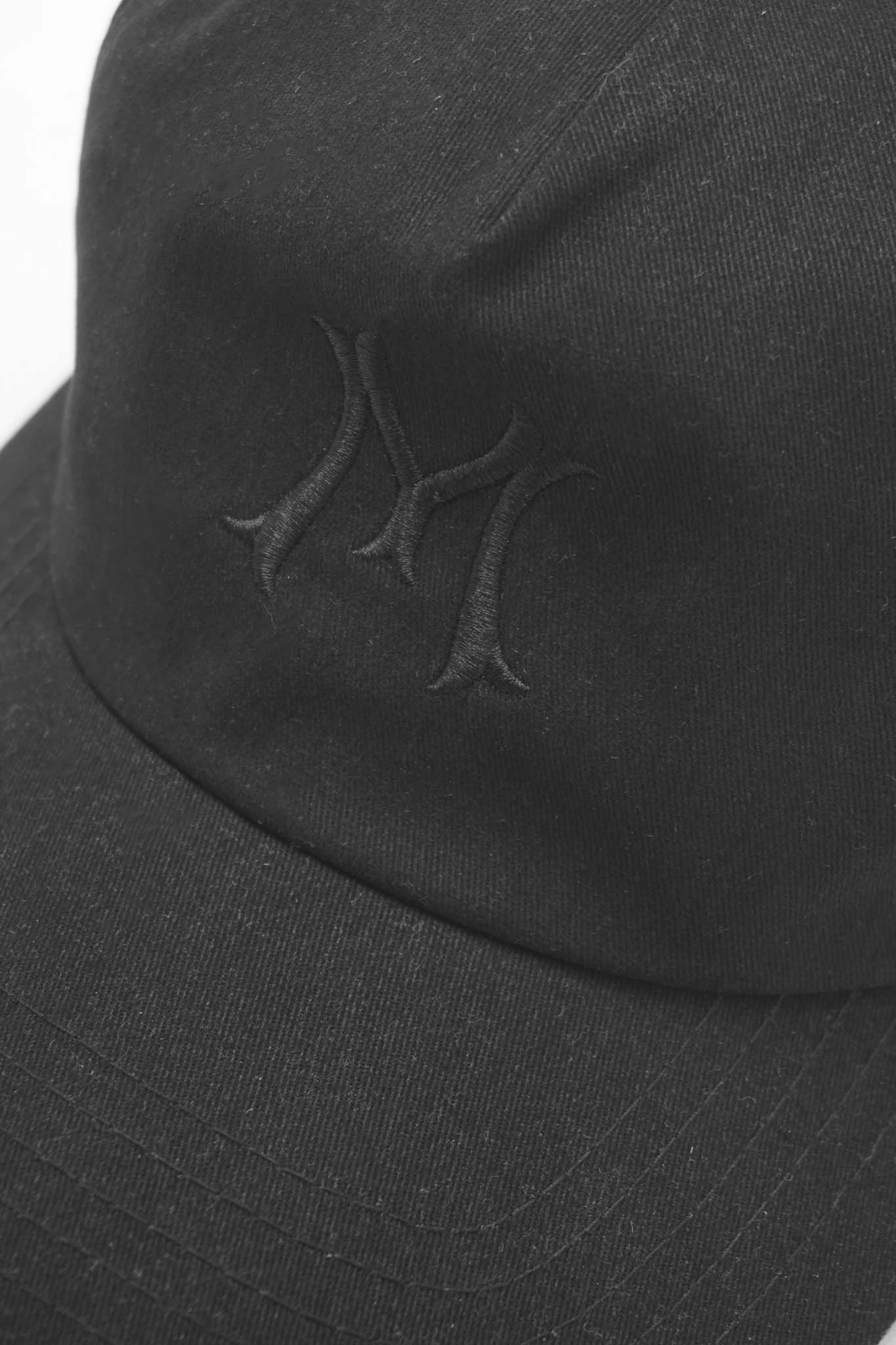 "HITTER" V3 5 PANEL HAT IN ANTHRACITE