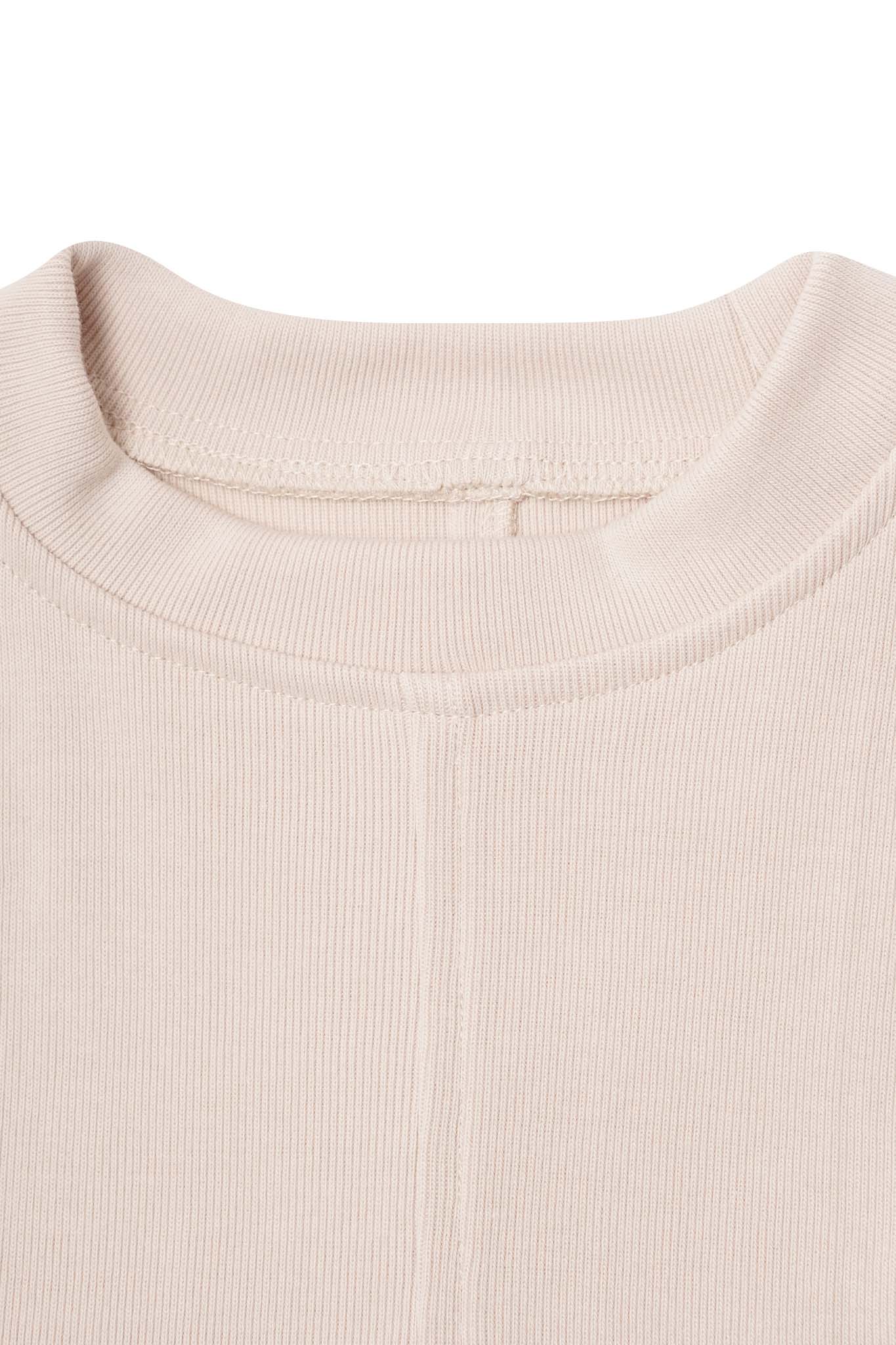 LEILA IN OAT