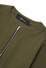 ZIP SCOOP NECK IN OLIVE