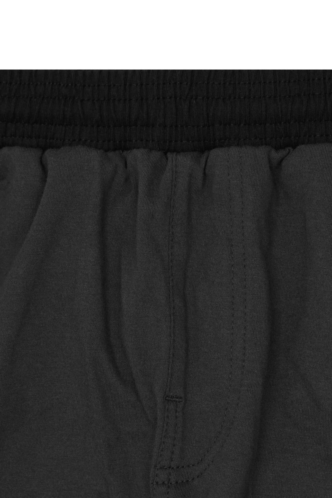 STRIDE SHORTS IN CHARCOAL GREY/CAVIAR