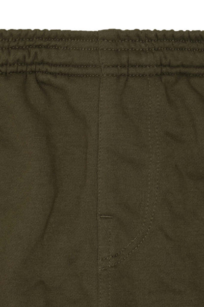 FRENCH TERRY RAW FINISH SWEATSHORTS IN OLIVE