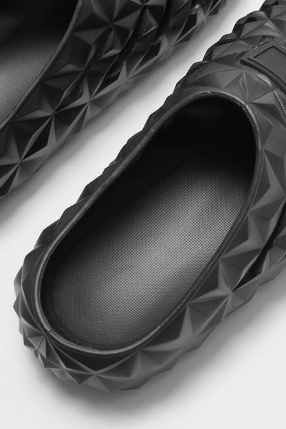 TERRA CLOGS IN OBSIDIAN