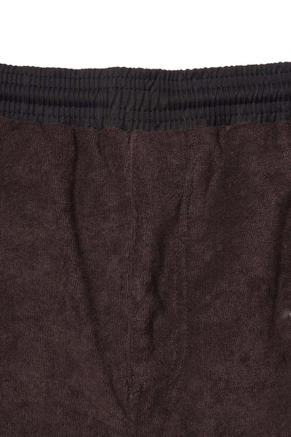 TOWEL STRIDE SHORTS IN CHARCOAL GREY