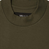 MOCK NECK TEE IN OLIVE