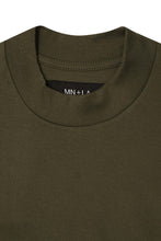 MOCK NECK TEE IN OLIVE