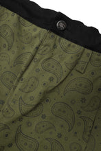 STRIDE SHORTS IN FERN PAISLEY