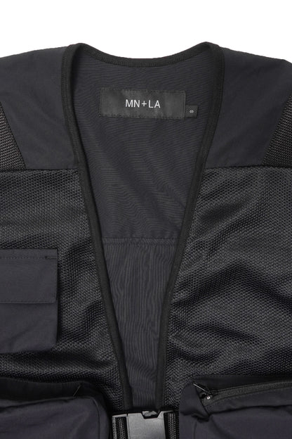 UTILITY VEST IN MIDNIGHT NAVY