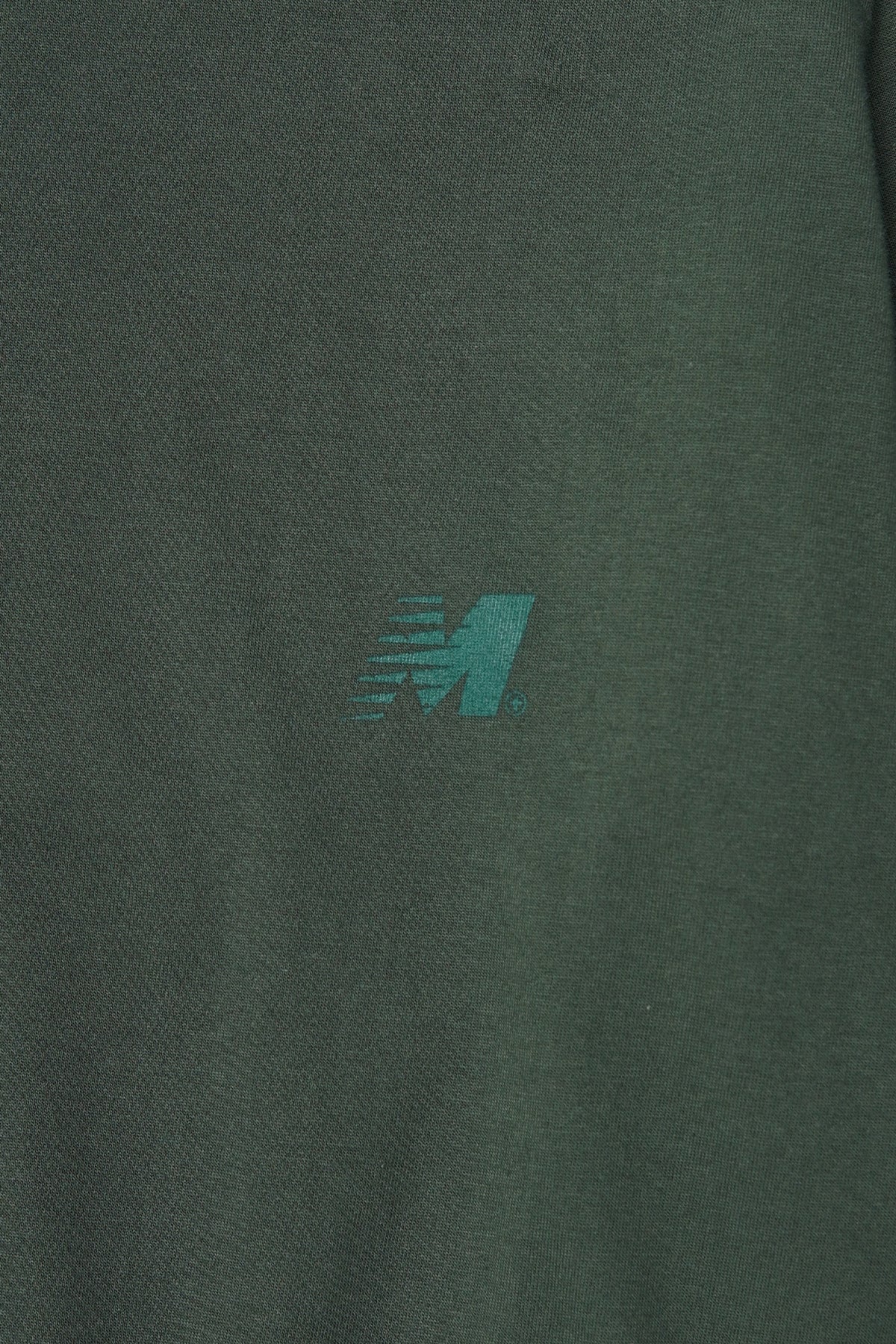 "OUTDOOR EXPLORATION" MULTI LOGO TEE IN HUNTER GREEN