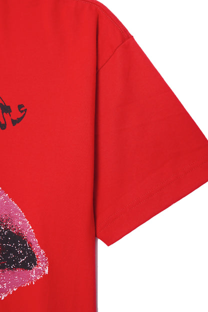 "LOVE HURTS" TEE IN RARRI RED