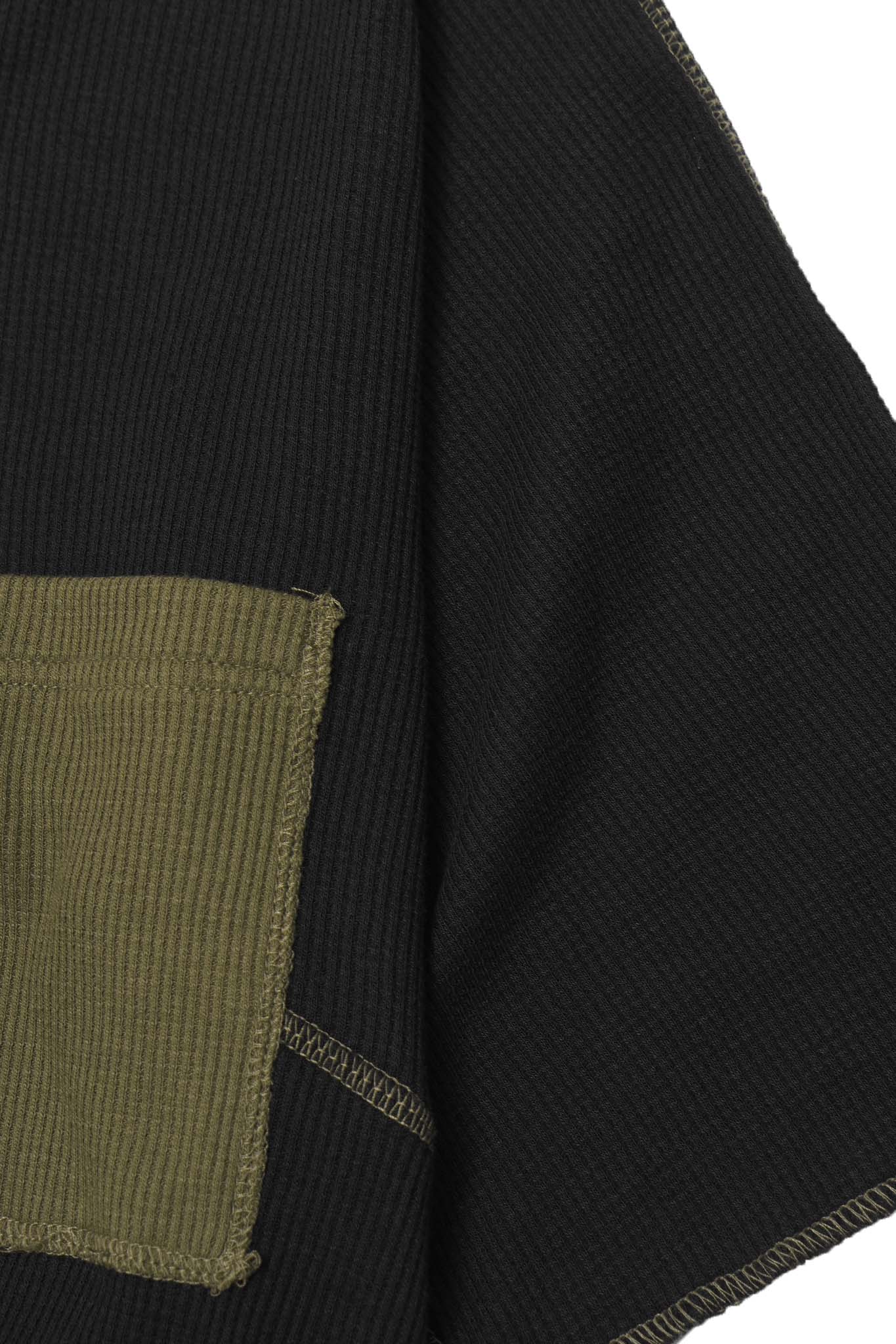 PATCHWORK MOCK NECK WAFFLE TEE IN TERRAIN