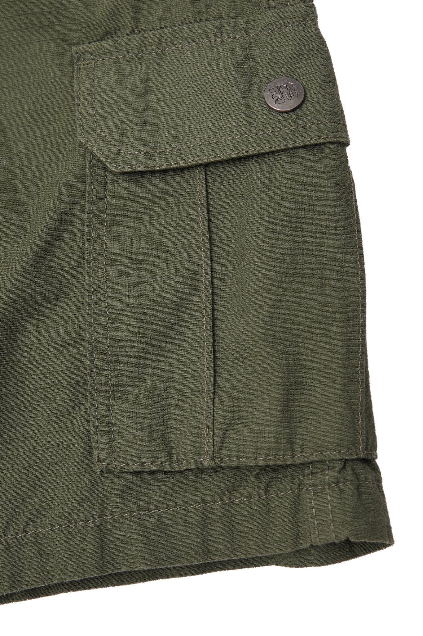 LOADOUT SHORTS IN OLIVE