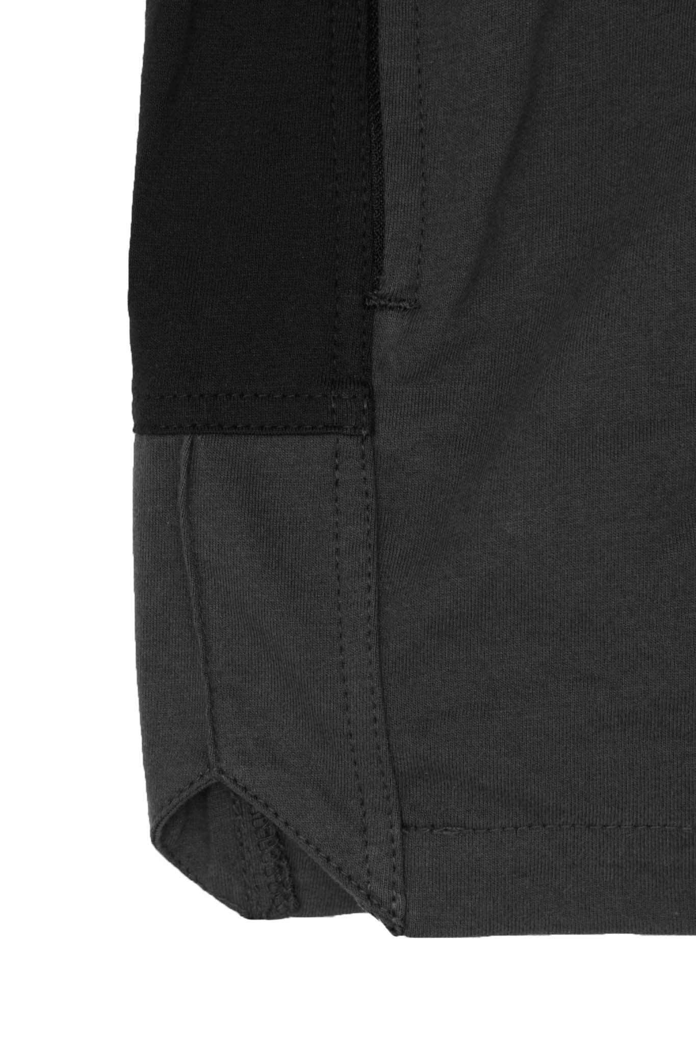 STRIDE SHORTS IN CHARCOAL GREY/CAVIAR