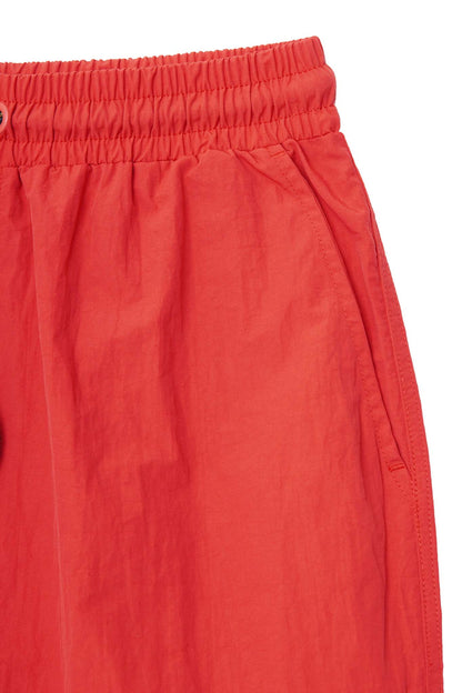 HOUSE SHORTS IN SCARLET