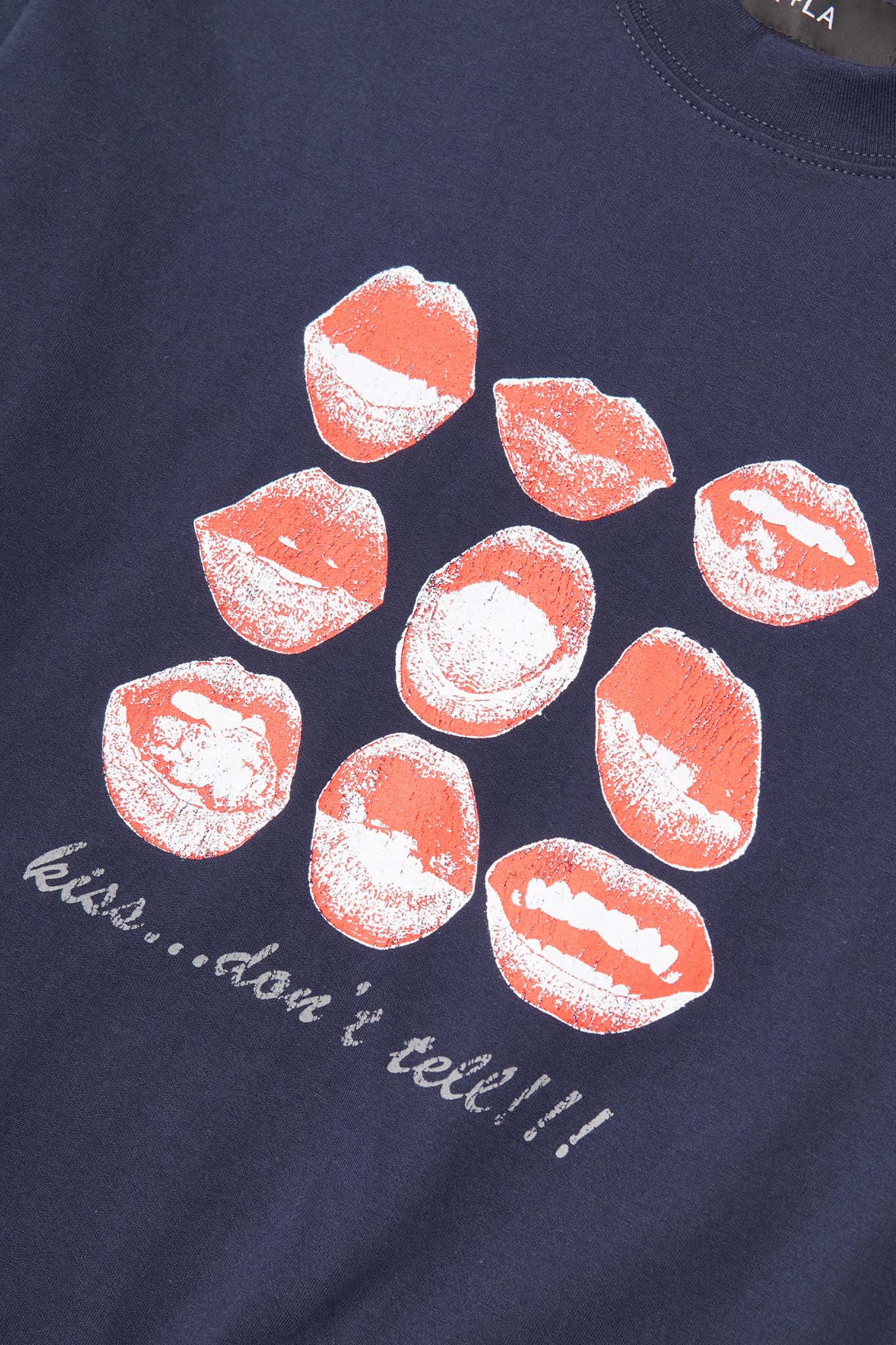 "KISS...DON'T TELL" TEE IN NAVY