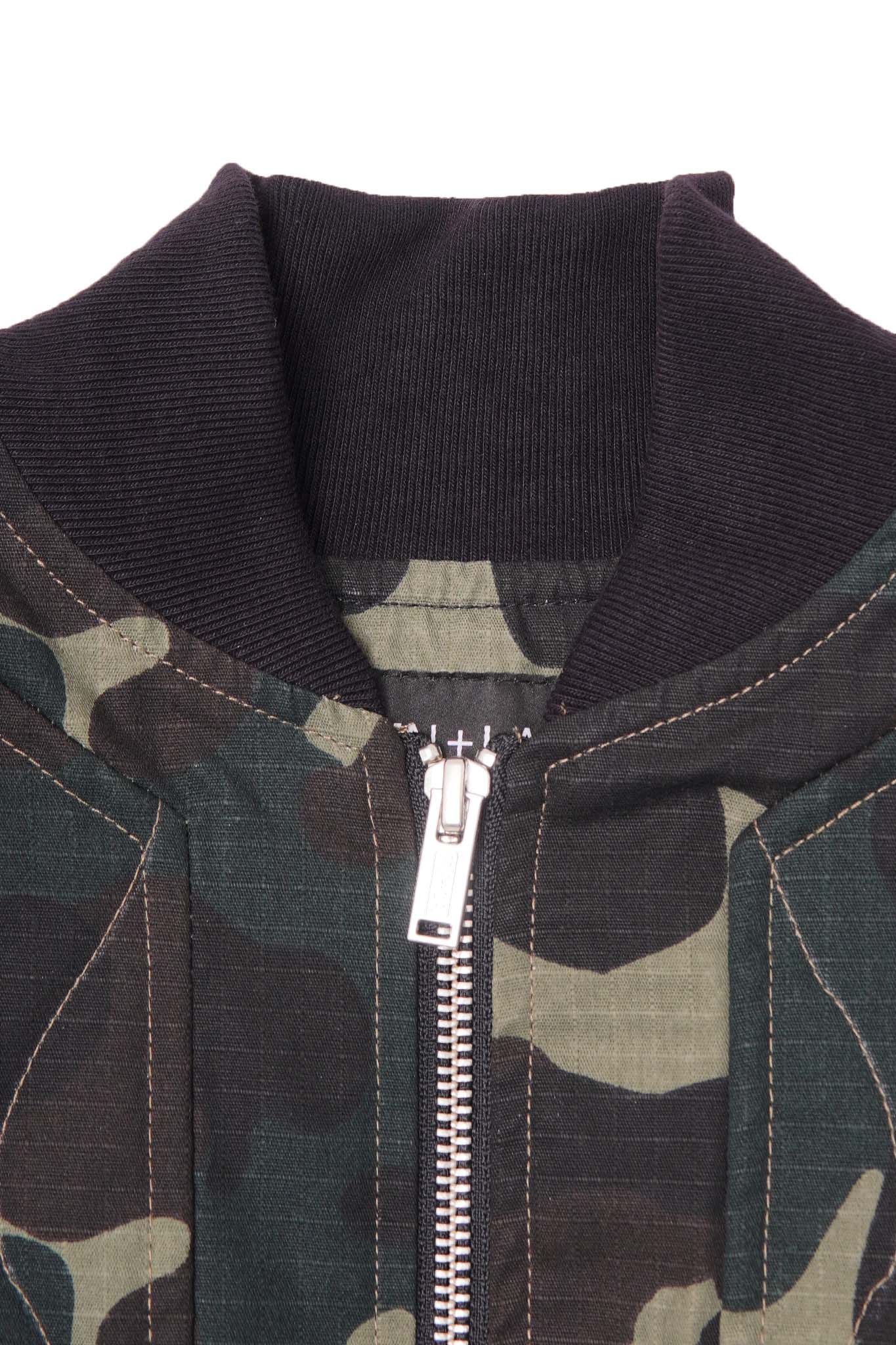 "FLOW" BOMBER JACKET IN WOODLAND CAMO