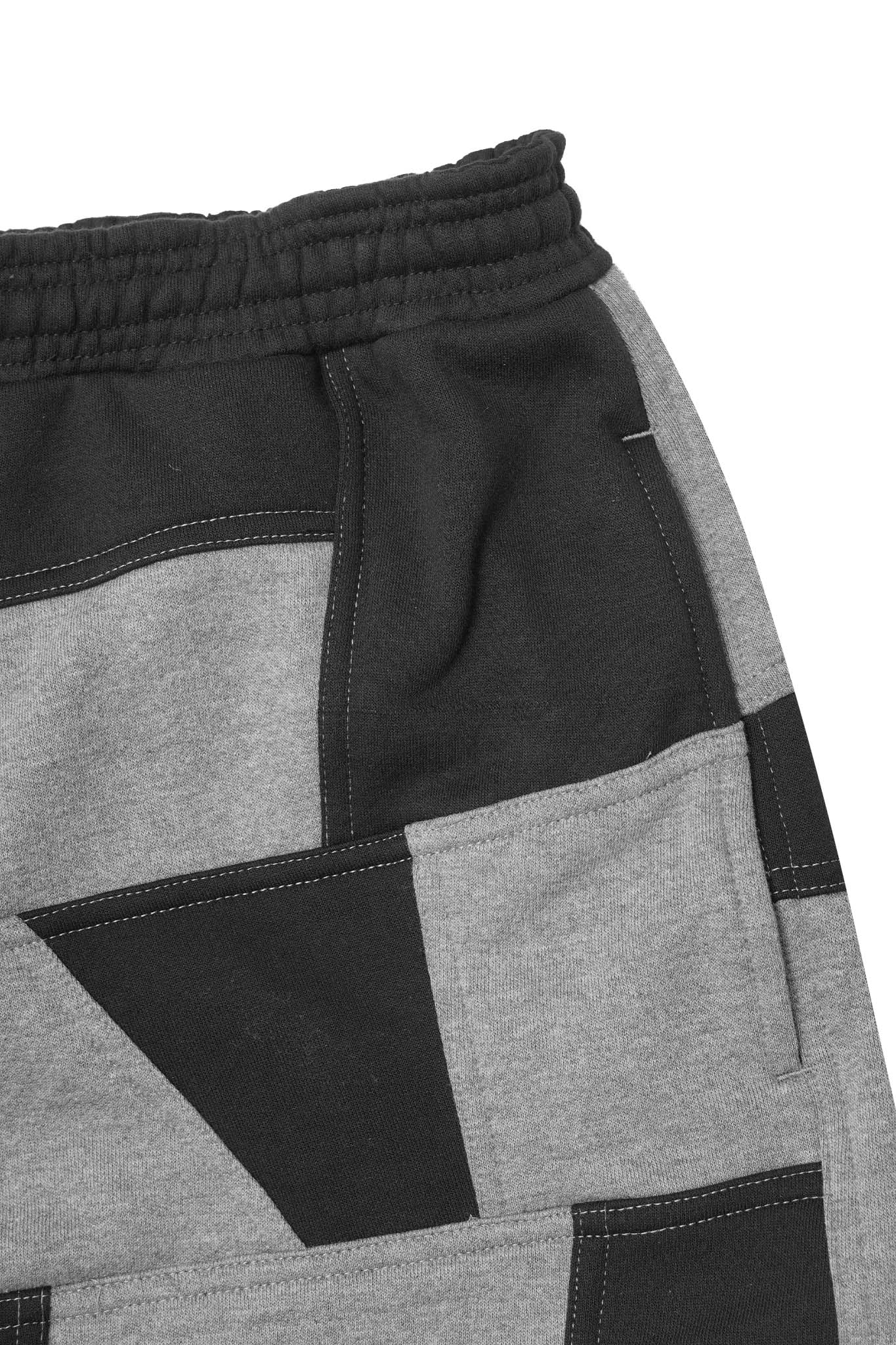 NEEDLEWORK SWEATSHORTS IN CAVIAR/HEATHER GREY