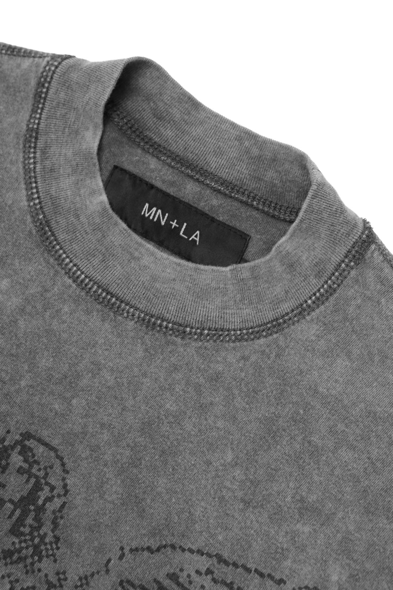 "DIGITAL ANGEL" TEE IN CEMENT