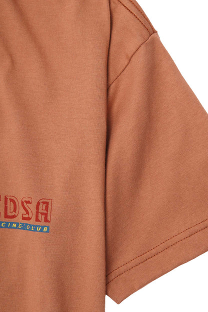 "EDSA RACING CLUB" TEE IN APRICOT