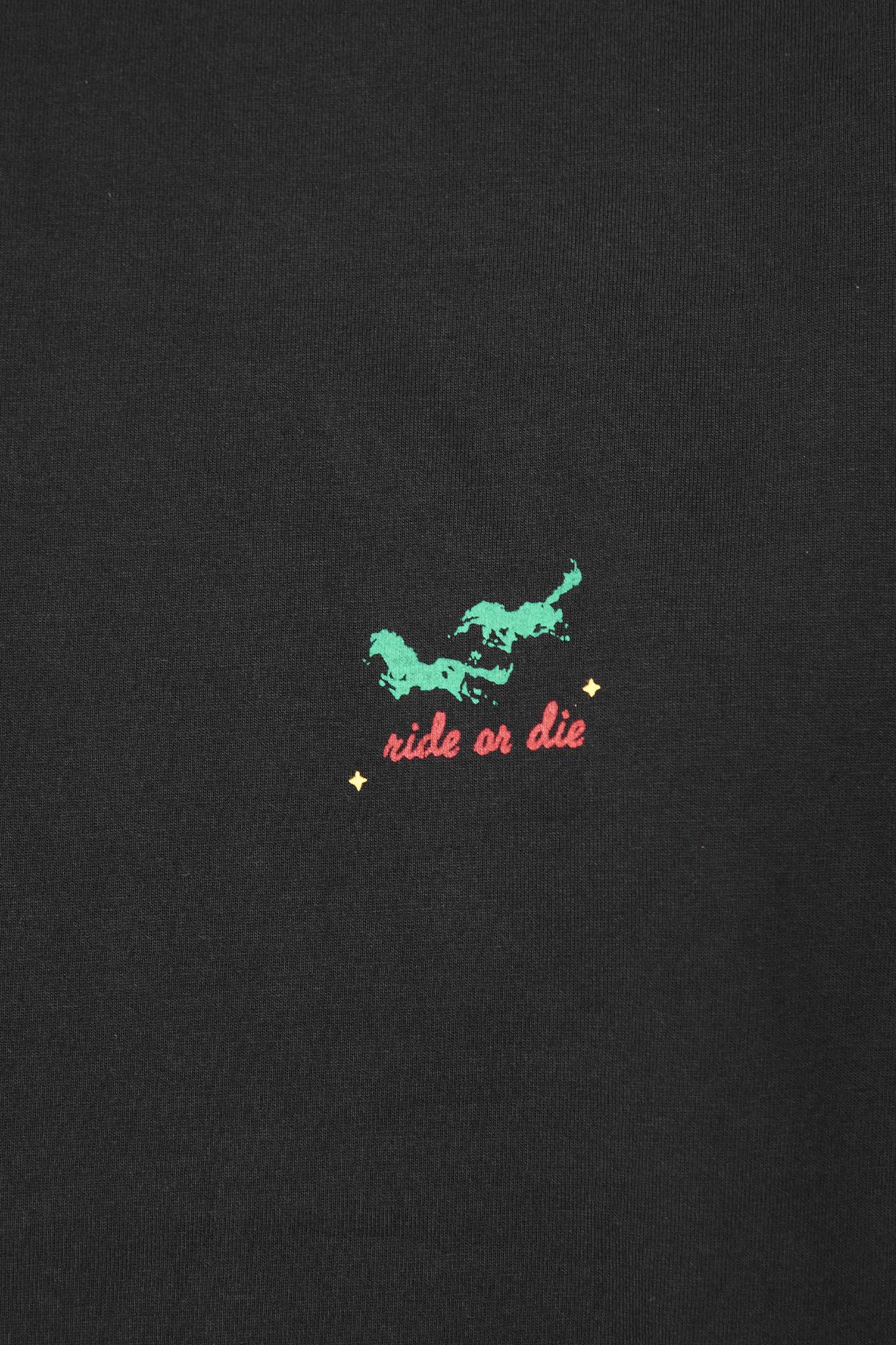 "RIDE OR DIE" TEE IN CAVIAR