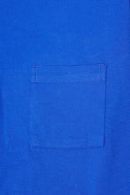 POCKET BOX TEE V4 IN ELECTRIC BLUE