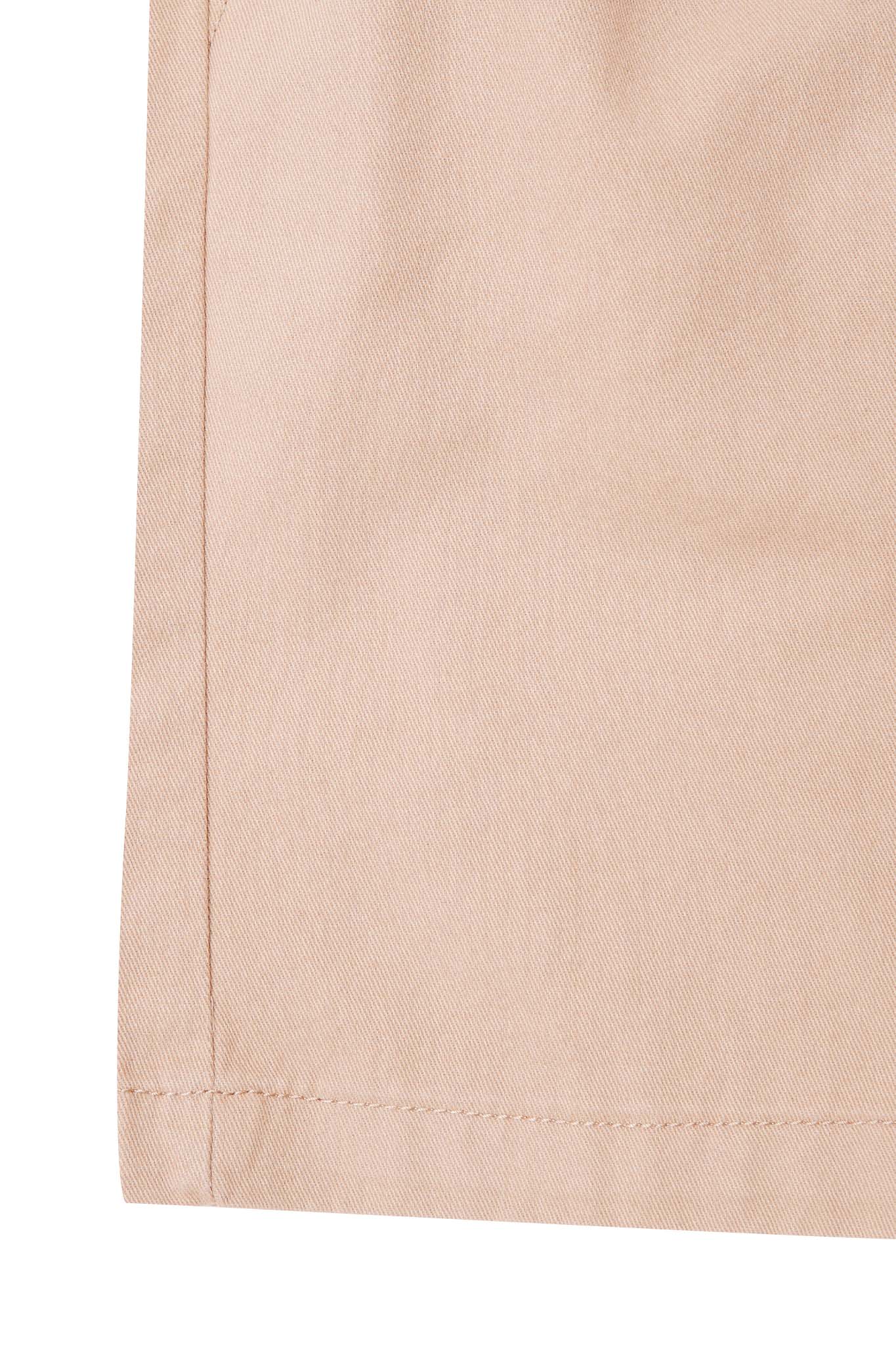ROAM SHORTS IN SAND