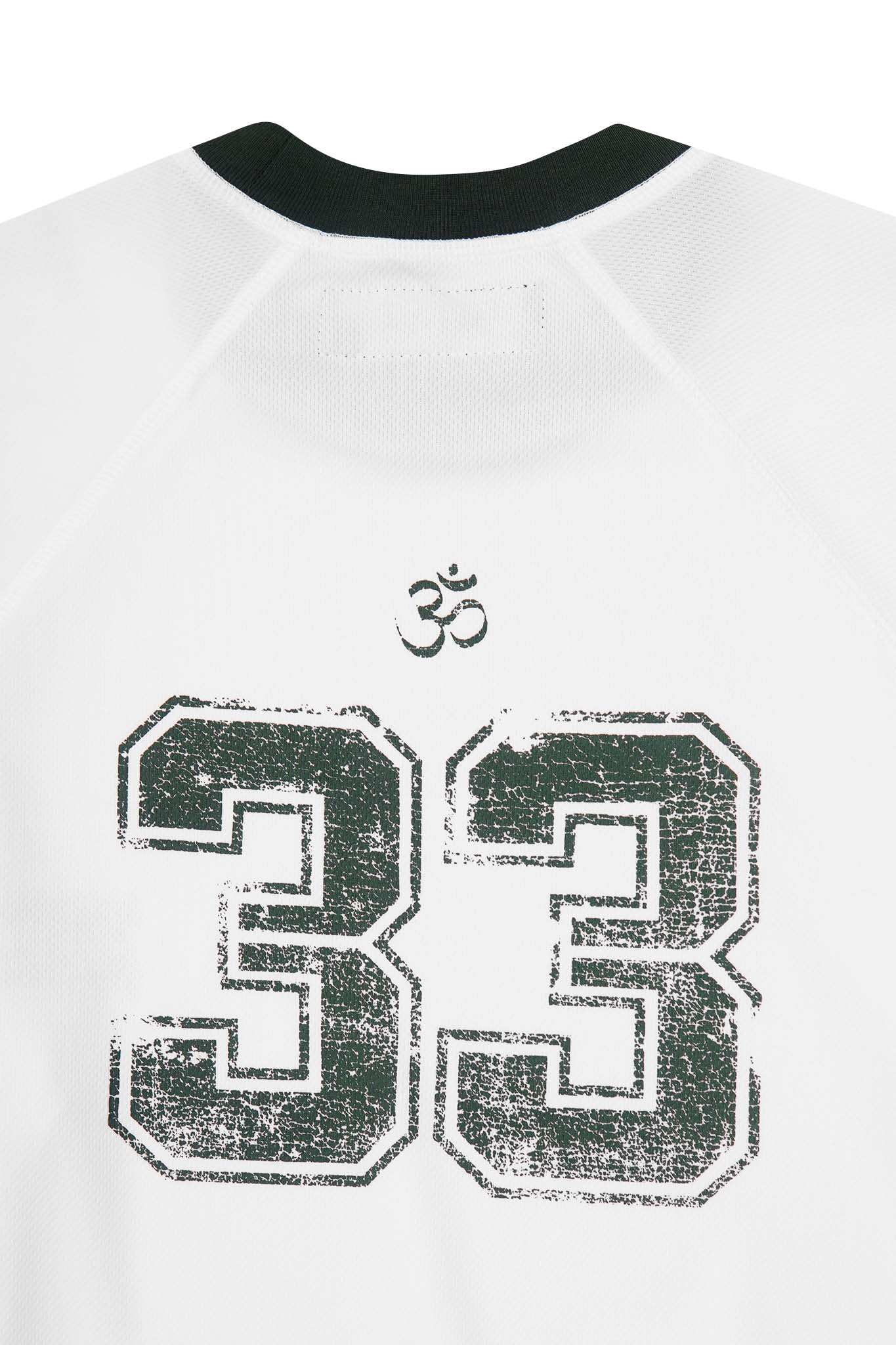 "33" TEE IN WHITE/HUNTER GREEN